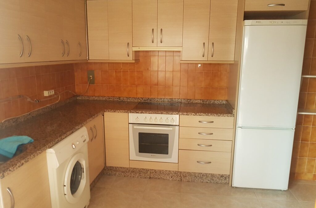 PISO EN ALQUILER POR HABITACIONES EN LA ZONA DE SAN FERNANDO A-901